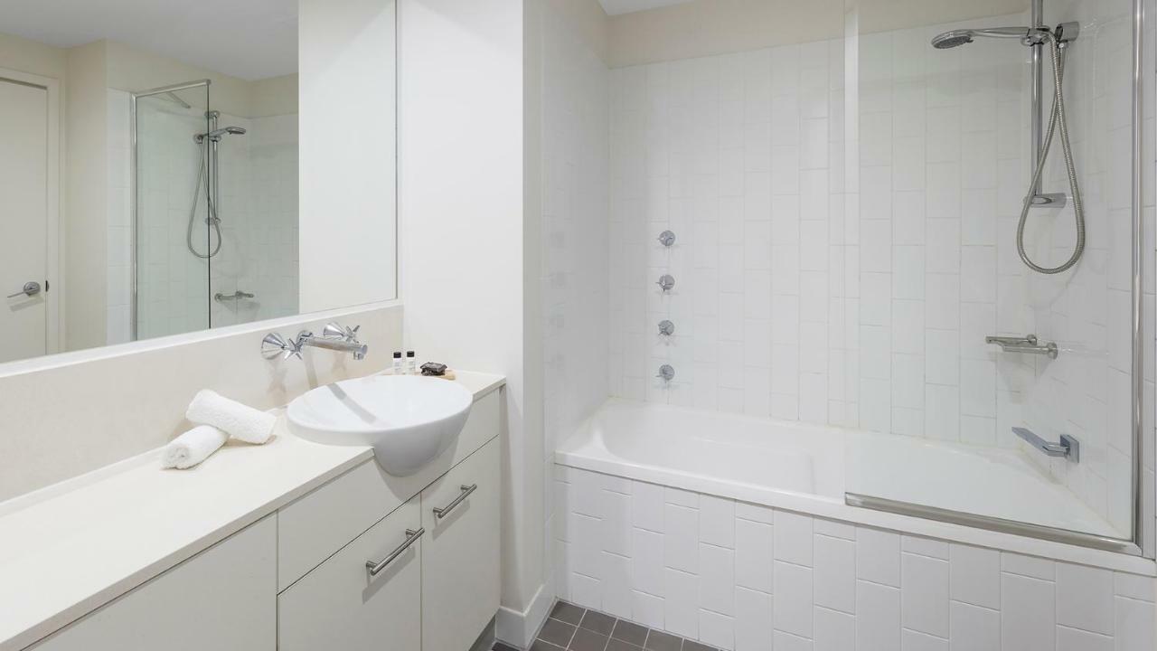 Apartments @ 212 Margaret ブリスベン エクステリア 写真